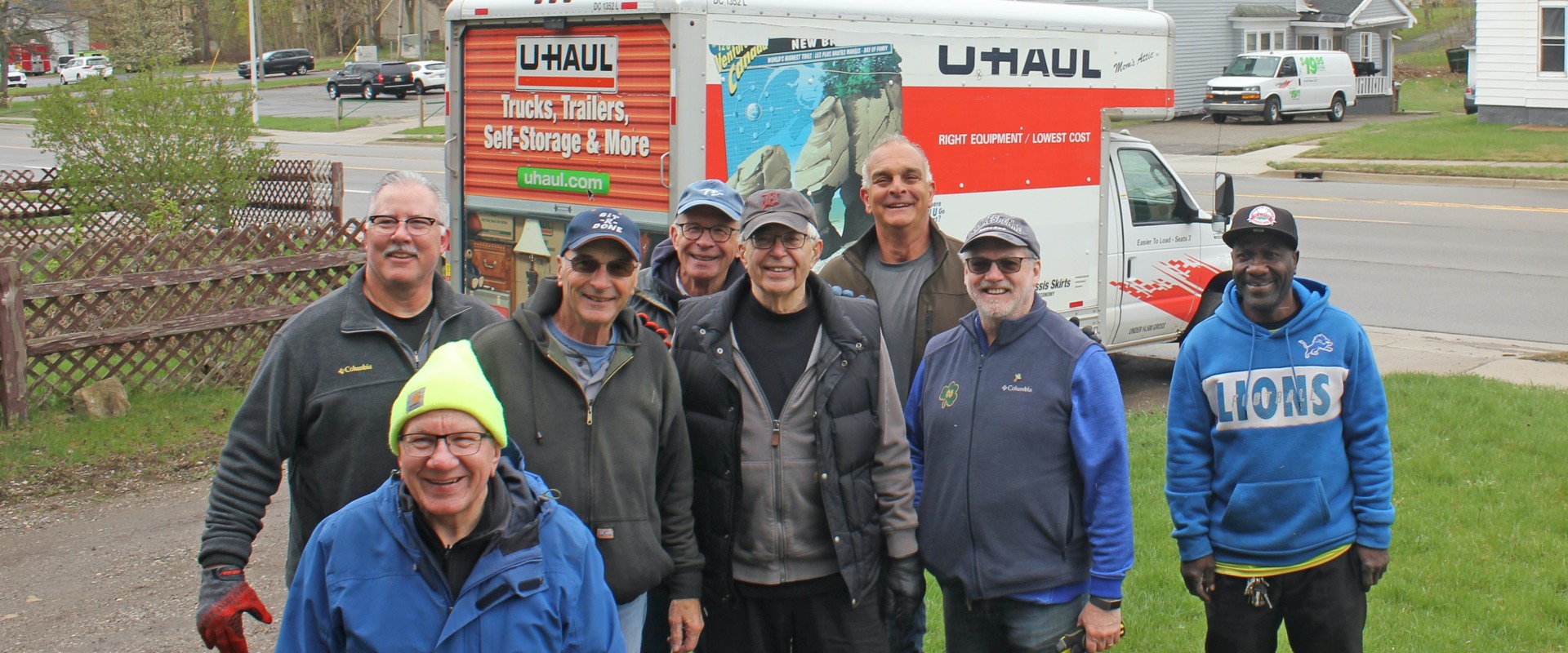 Volunteer With Long Distance Movers: Three Movers
